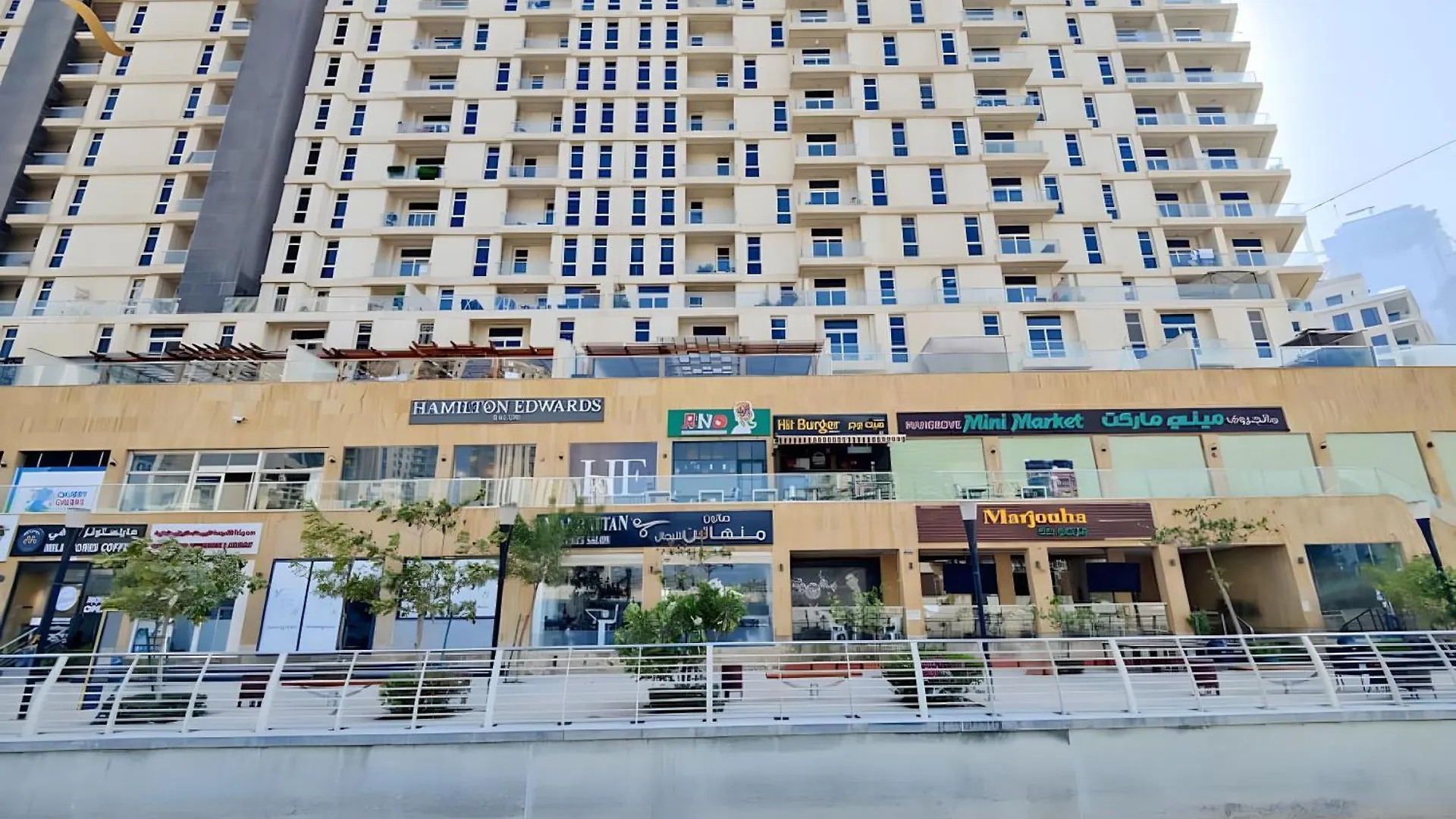 Апартаменты Relaxing 1Br Retreat With Pool In Mangrove Al Reem Абу-Даби