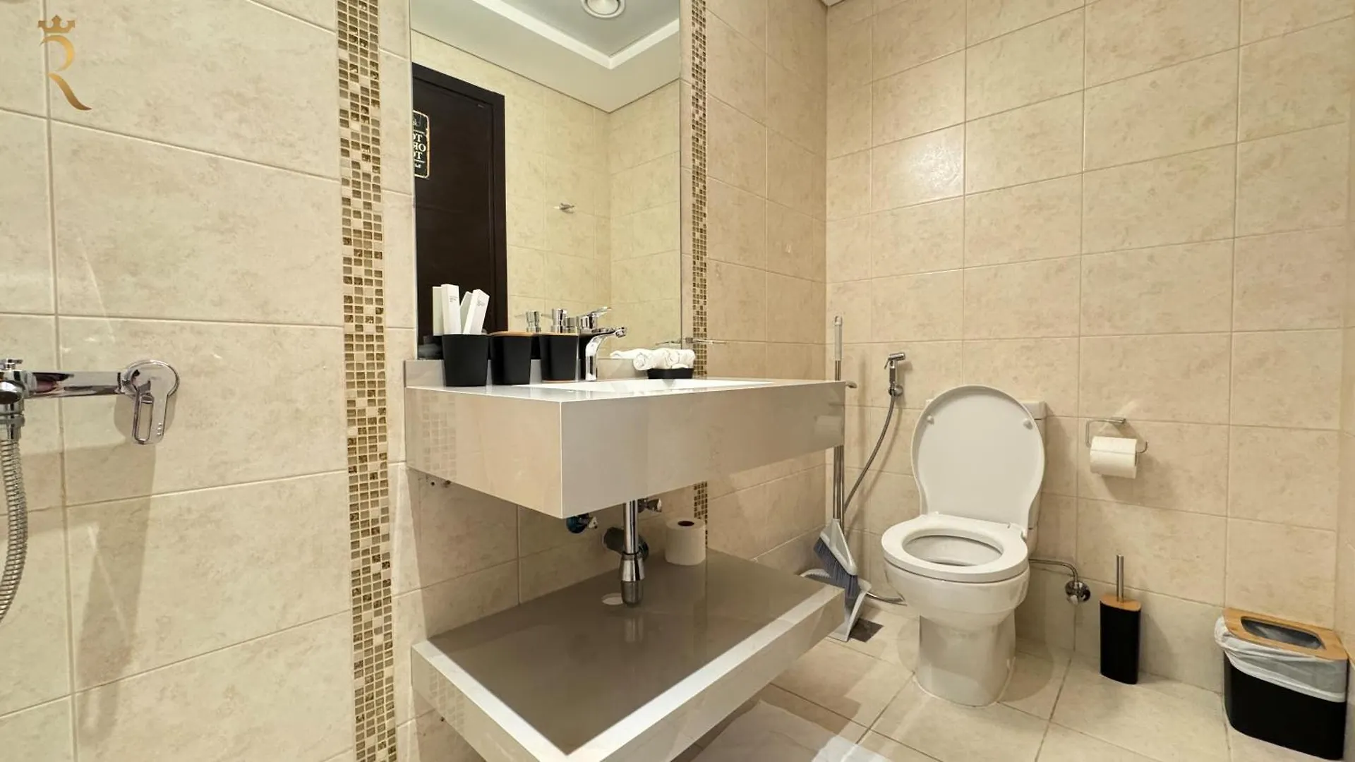 Апартаменты Relaxing 1Br Retreat With Pool In Mangrove Al Reem Абу-Даби